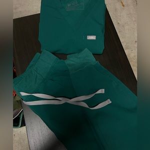 Figs Set - Hunter green